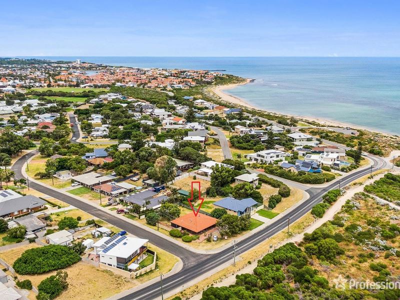 9 Yeedong Road, Falcon WA 6210