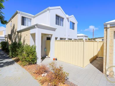 2/11 Eacott Street, Mandurah WA 6210