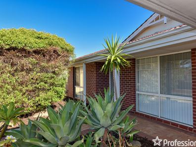 30 Grand Ocean Boulevard, Port Kennedy WA 6172