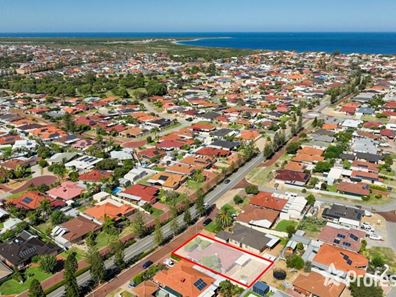 30 Grand Ocean Boulevard, Port Kennedy WA 6172