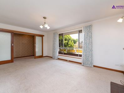 27 Collingwood Street, Dianella WA 6059