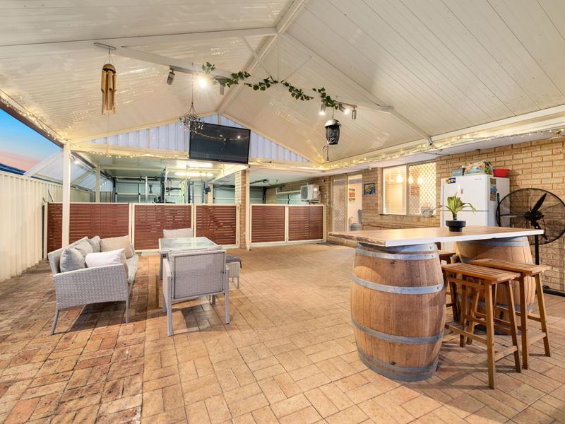 63 Hillcrest Road, Alexander Heights