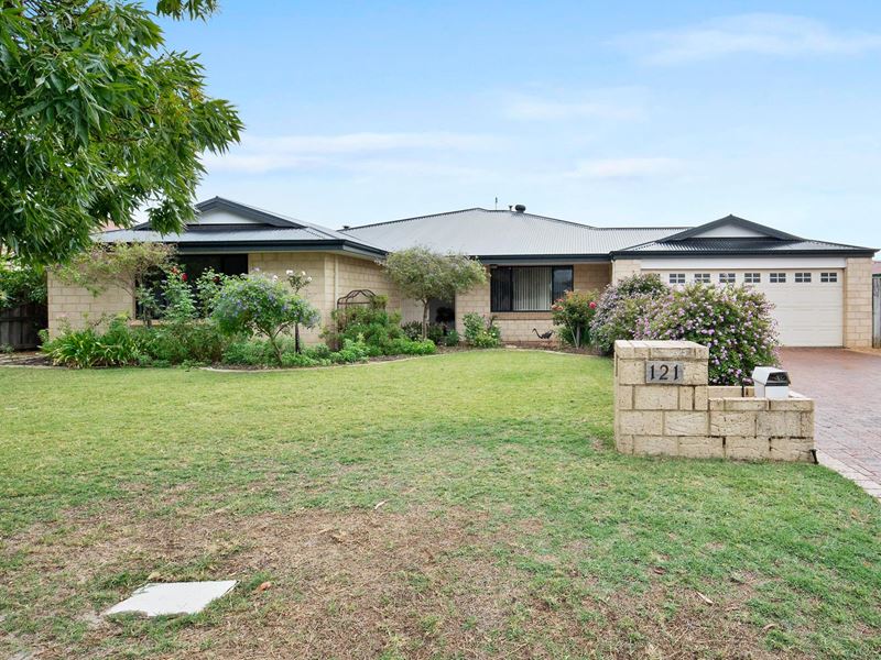 121 Midsummer Circle, Pinjarra