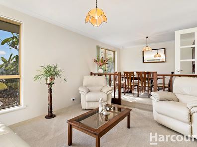 152 Mclarty Road, Halls Head WA 6210
