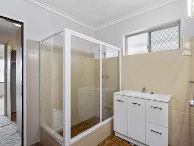 14 Tasker Street, Halls Head WA 6210