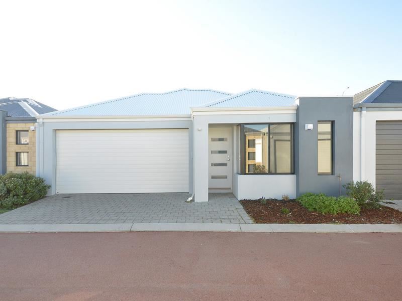 11/14 Wallangarra Road, Carramar