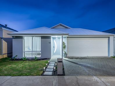 11 Bolitho Way, Clarkson WA 6030