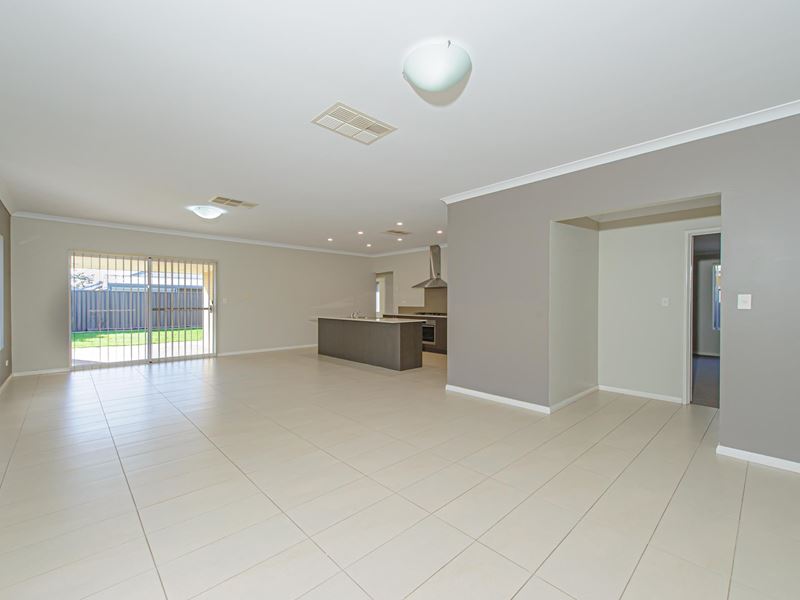 10 Verbana Drive, Aveley WA 6069