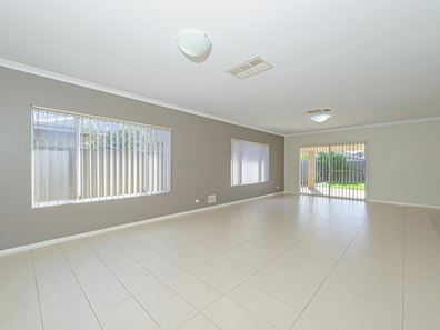 10 Verbana Drive, Aveley WA 6069