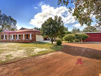 65 Roberts Road, Leschenault WA 6233