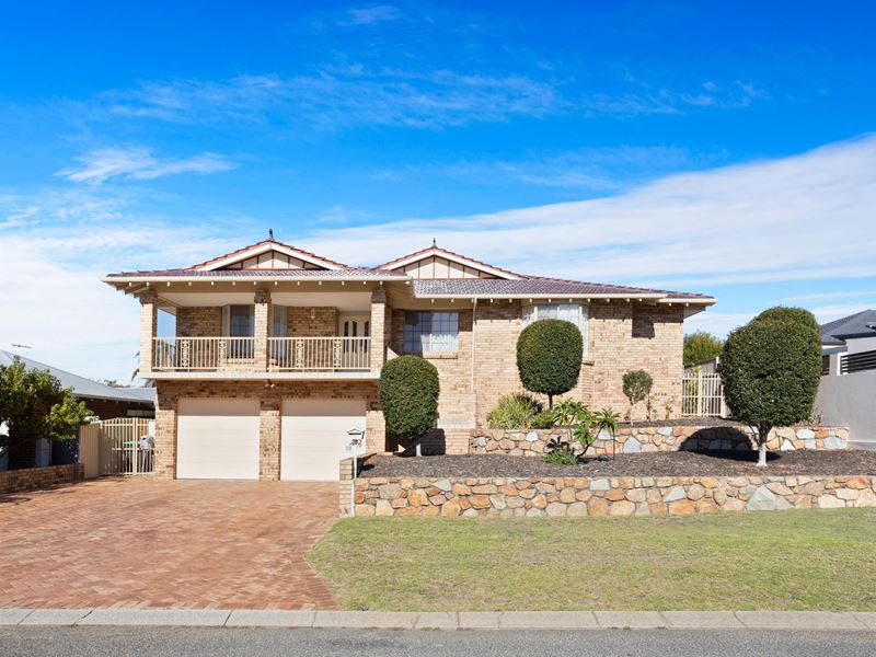 18 Viewcrest Way, Sorrento WA 6020