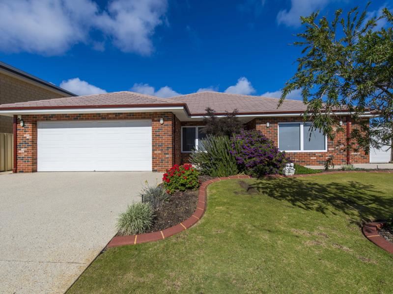 17 Minstrell Way, Madora Bay