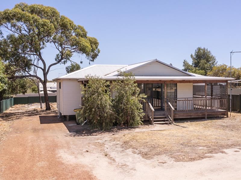 14 Raglan Street, Pingelly