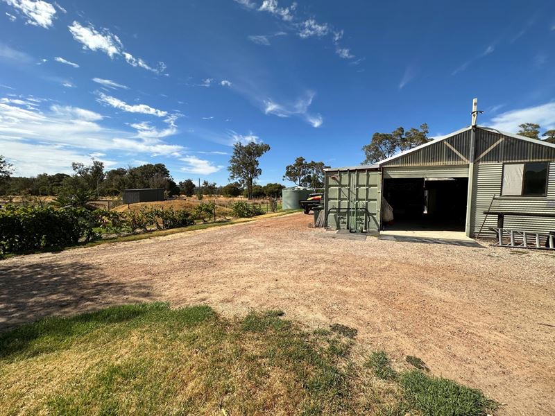 7 Marston Road, Cookernup