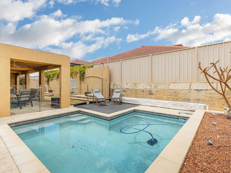 15 Hampshire Drive, Quinns Rocks