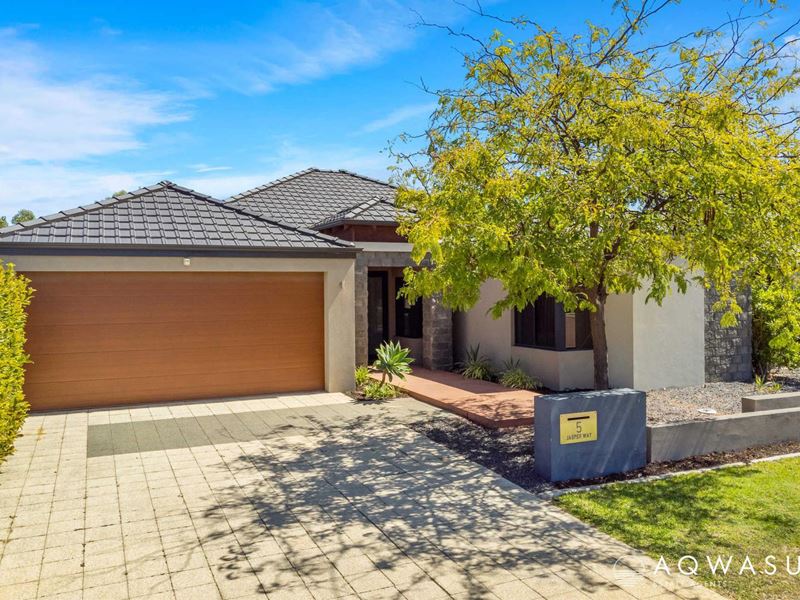 5 Jasper Way, Lakelands