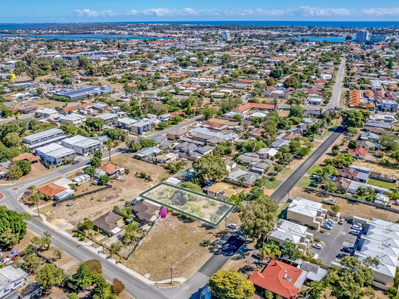 19 Service Street, Mandurah