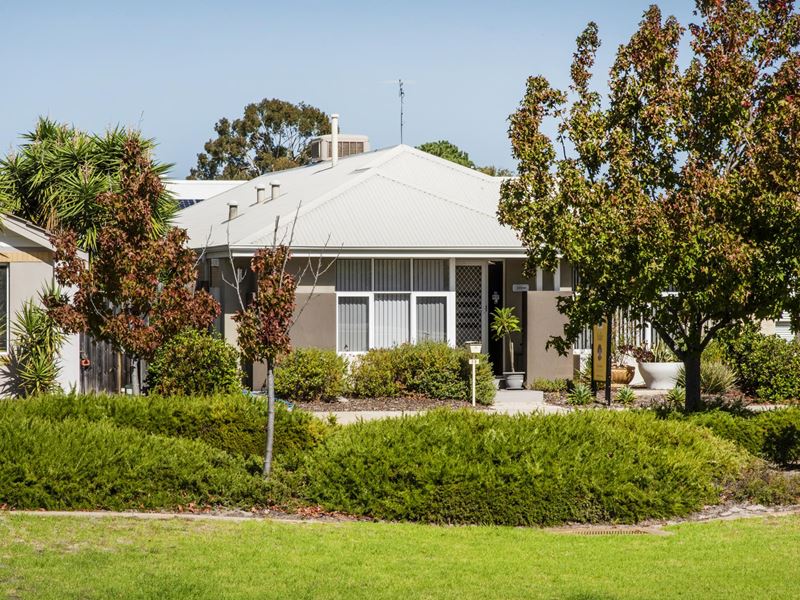 10 Diamond Gardens, Wellard