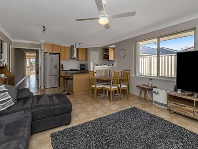 1 Riaza Parkway, Port Kennedy WA 6172