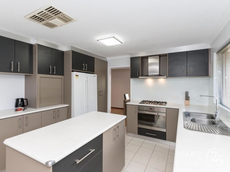 10 Smallman Crescent, Greenwood