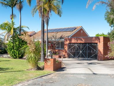 94 Boundary Road, St James WA 6102