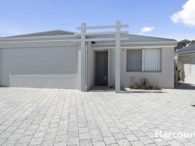 96B Vignerons Loop, Hocking WA 6065