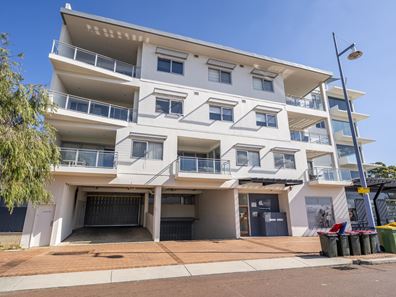 2/61 Rockingham Beach Road, Rockingham WA 6168