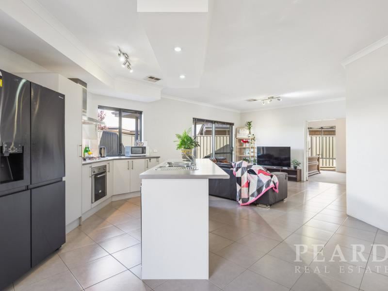 12C Plunkett Turn, Canning Vale