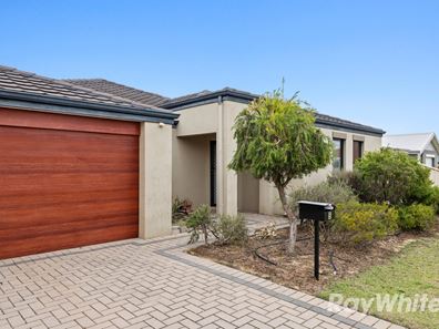 5 Lea Wynd, Lakelands WA 6180