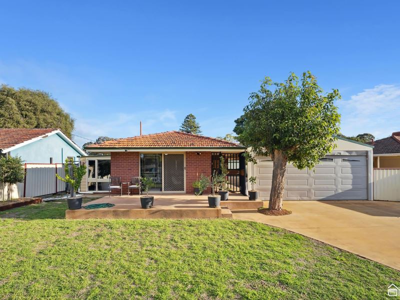 10 Hollybush Way, Kelmscott