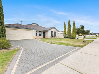 11 Edinburgh Road, Seville Grove WA 6112