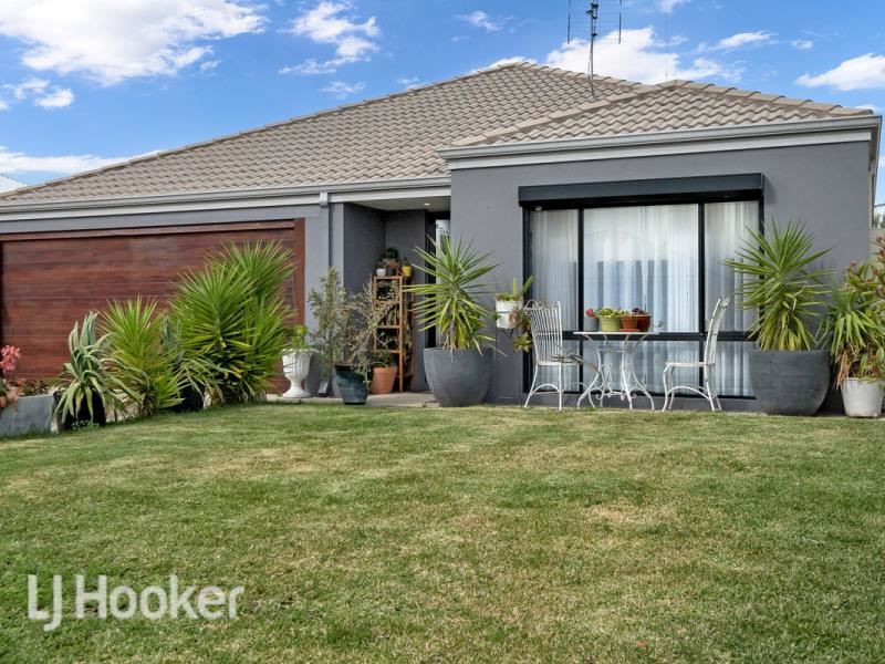 52 Blackwood Meander, Yanchep WA 6035