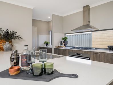 137 Broadway Boulevard, Piara Waters WA 6112