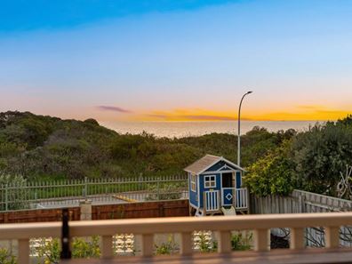 5 Grenoble Cove, Port Kennedy WA 6172