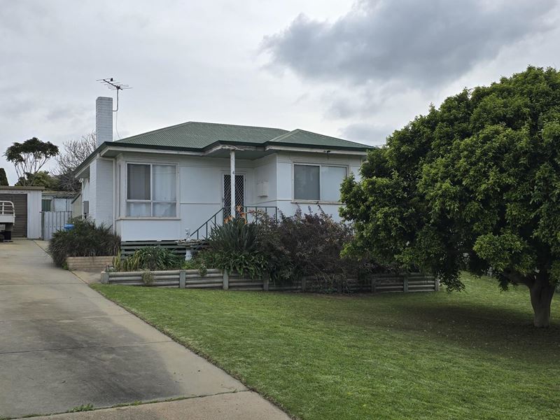 4 Scott Street, Esperance WA 6450