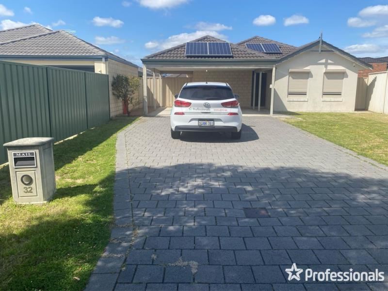 32 Keeble Way, Balga WA 6061