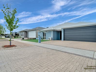 8 Verbana Drive, Aveley WA 6069