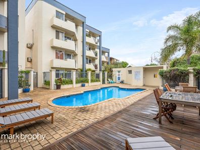 2/11 McAtee Court, Fremantle WA 6160