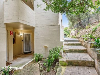 2/11 McAtee Court, Fremantle WA 6160