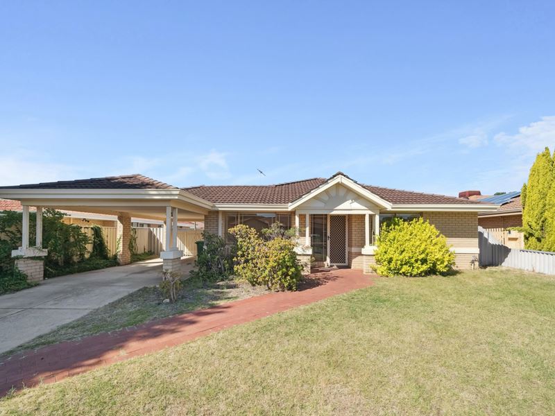 11 Pine Grove, Kardinya