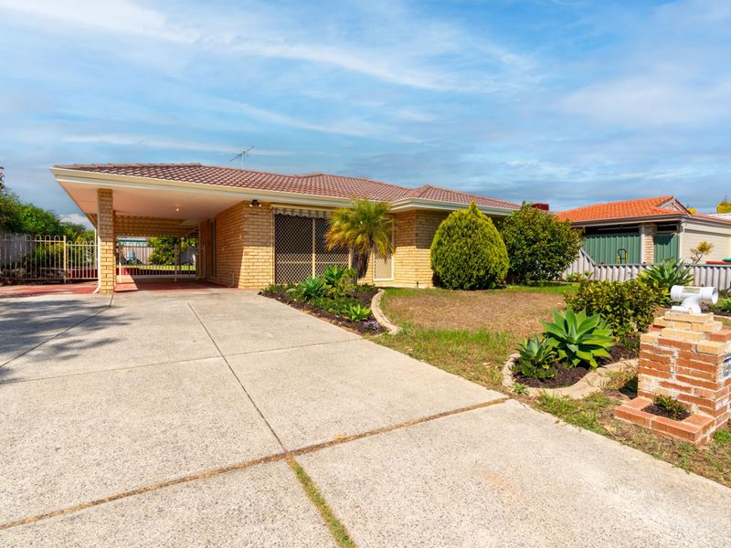 64 Cuthbertson Drive, Cooloongup WA 6168