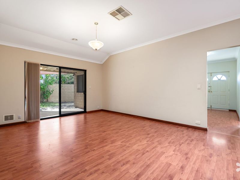 141 Southacre Drive, Canning Vale WA 6155