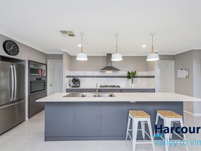 10 Shipley Street, Brabham WA 6055