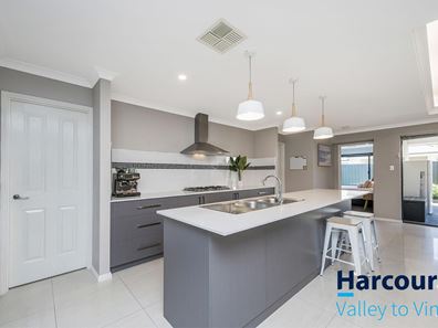 10 Shipley Street, Brabham WA 6055