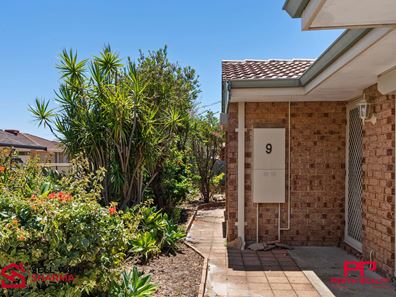 9/12 Auric Place, Maddington WA 6109