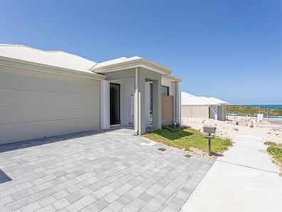 25 Paddle Way, Yanchep WA 6035