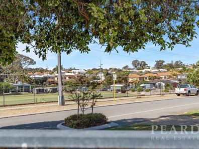 2/109 Manning Street, Scarborough WA 6019