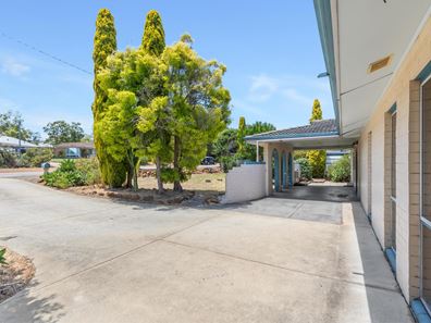 9 Blamire Road, Kalamunda WA 6076