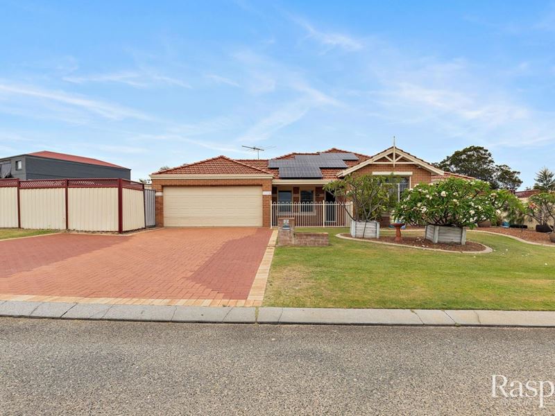 2 Cherbourg Grove, Port Kennedy