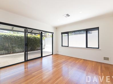 127B Herbert Street, Doubleview WA 6018